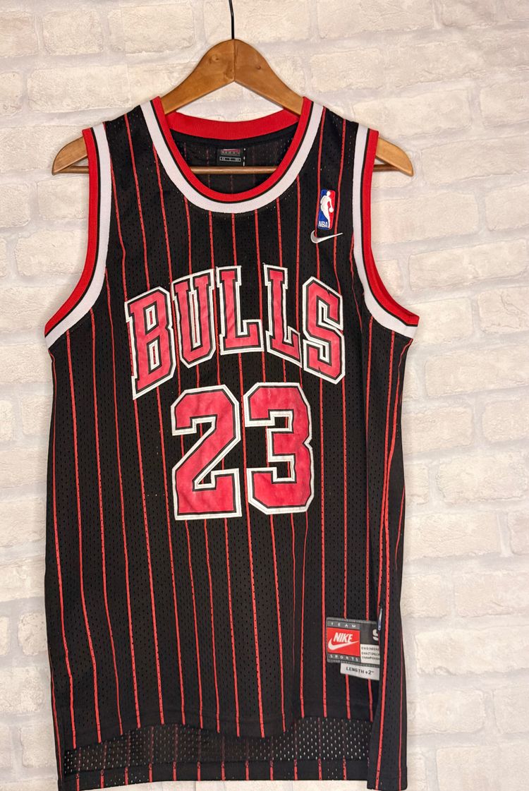 Canotta Nike NBA da collezione “Flight 8403” Chicago Bulls Michael Jordan 23 Pinstripe Cucita imagen 1