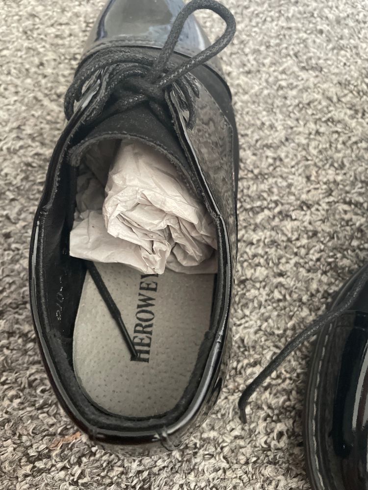 Immagine di Herowey Black Lace-Up Shoes 2