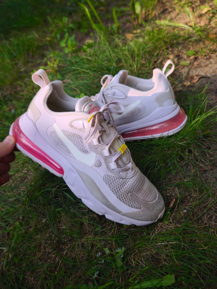 Nike Air Max 270 React Sneakers