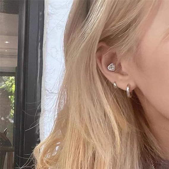 Heart-Shaped Cubic Zirconia Stud Earrings 4