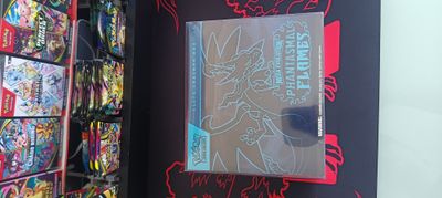 Pokémon Tcg Phantasmal flames Etb