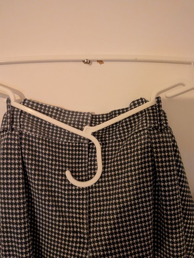 Primark Houndstooth Patterned Trousers 2