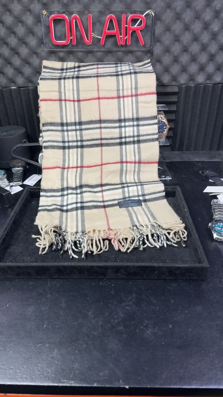 Immagine del prodotto Burberry VINTAGE BURBERRY SCARF- U 008