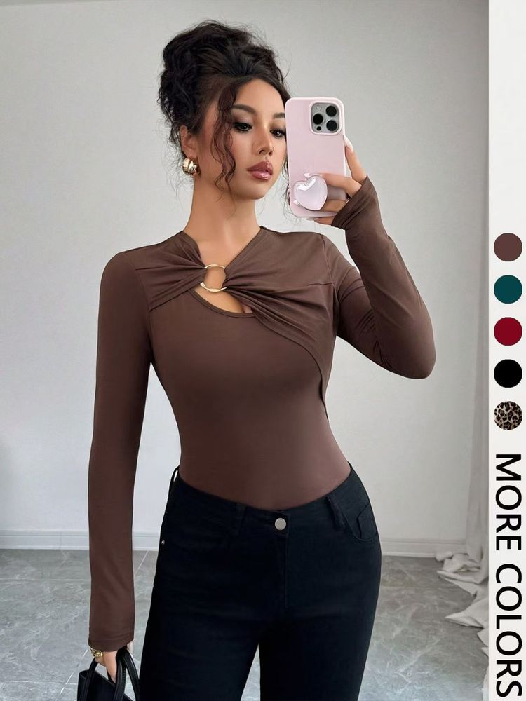 Immagine di Brown Long Sleeve Top With Ring Detail 1