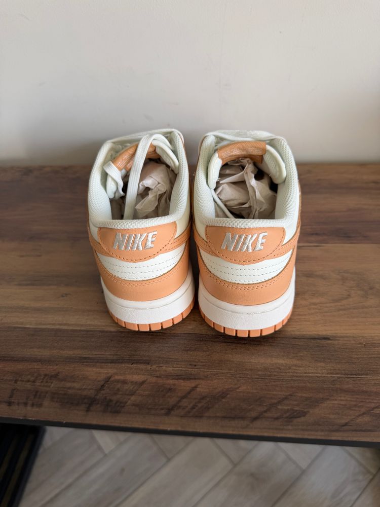 Nike Dunk Low Sneakers 2