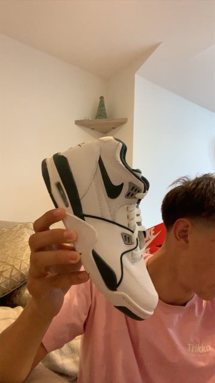 Nike nike air flight 89 size 5  product image