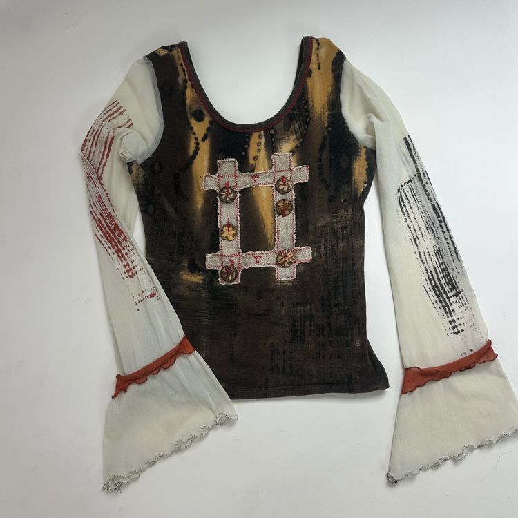 Vintage save the queen Long Sleeve Top