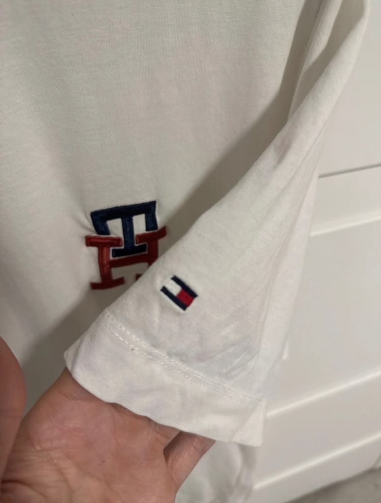 Tommy Hilfiger White T-Shirt 5