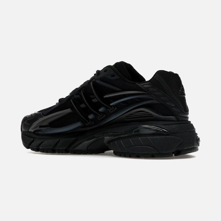 adidas Adistar Jellyfish x Pharrell Williams “Triple Black” 4