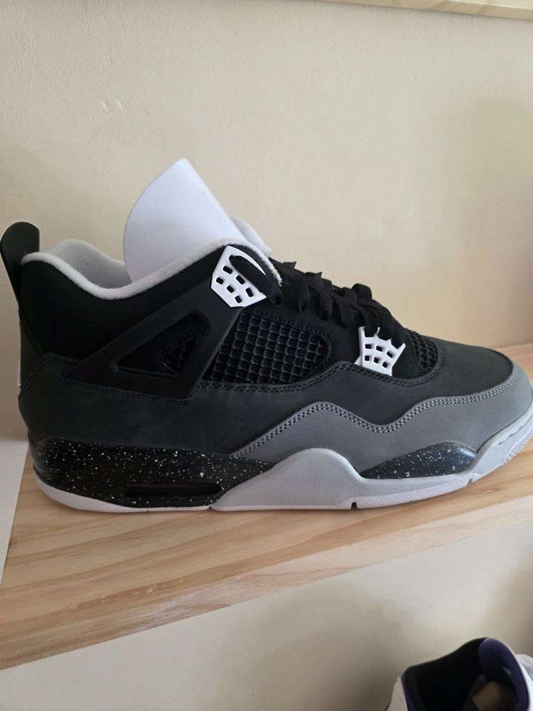 Nike Air Jorxan 4 Frozen ( Black And Grey )