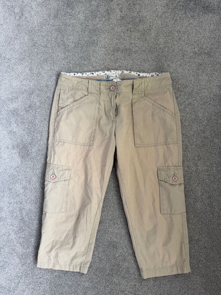 Other Beige Cargo Capri Pants product image