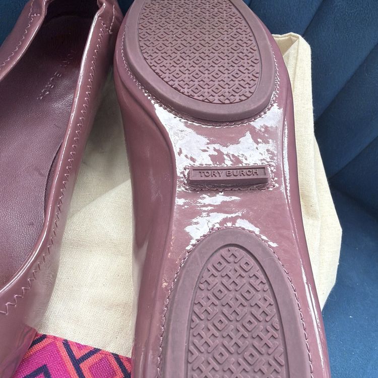 Tory Burch Minnie Travel Ballet Pumps PatentLeather Logo Washed Berry UK 2.5 New image 3