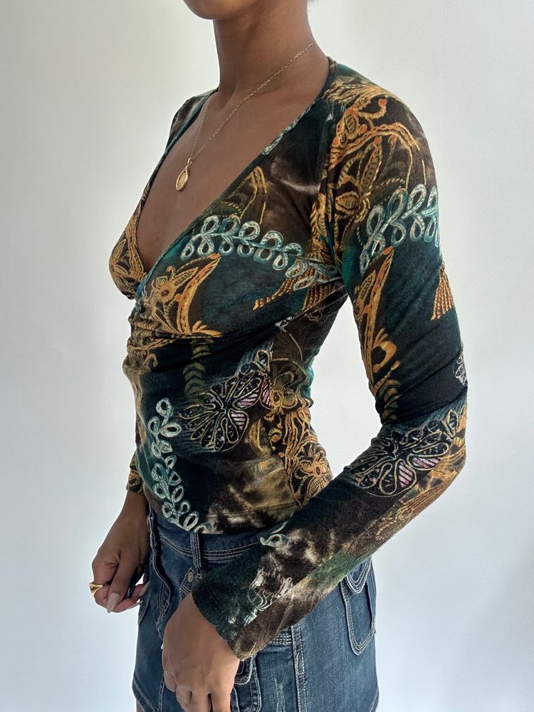 summermaxxing drop | extra small blue patterned long sleeve top 2