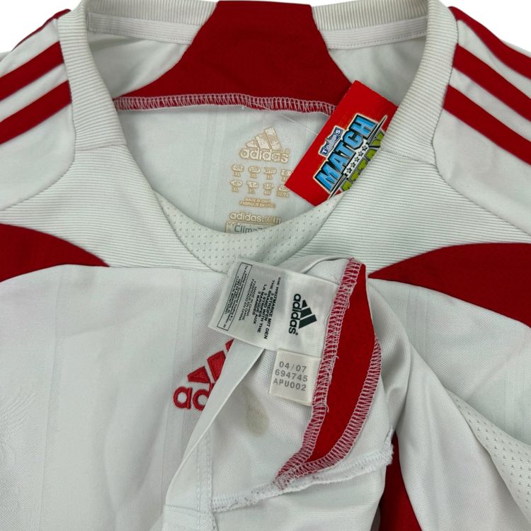 Liverpool 2007 Away Shirt (XL) image 4