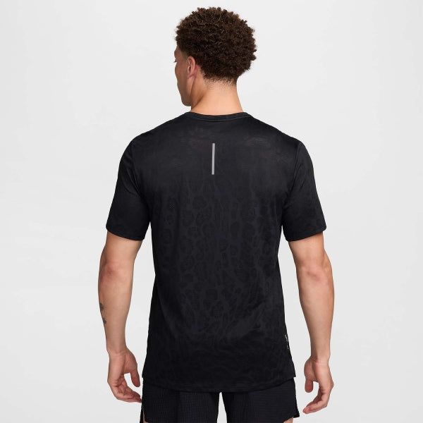 Nike Rise 365 Running Division Print T-Shirt - Black imagen 7