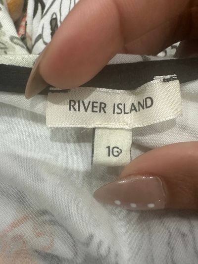 wedding guest drop | extra small white old river island patterned mini dress 3