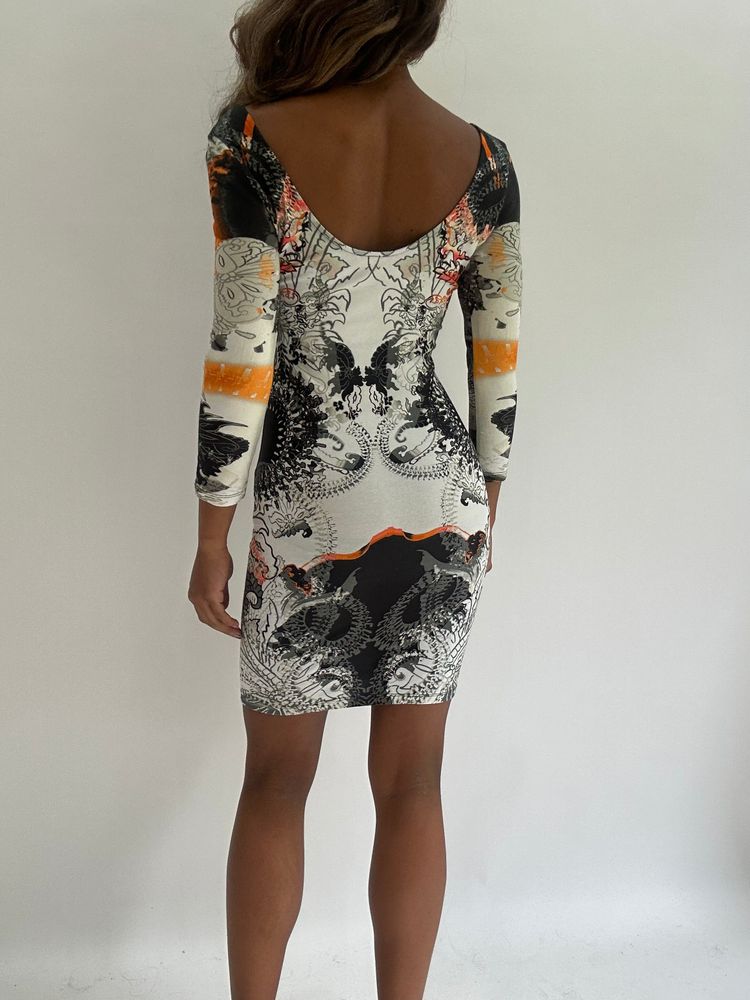 wedding guest drop | extra small white old river island patterned mini dress 2