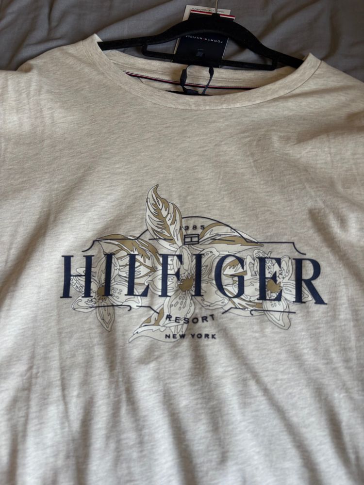 Tommy Hilfiger Tommy Hilfiger White Graphic T-Shirt product image