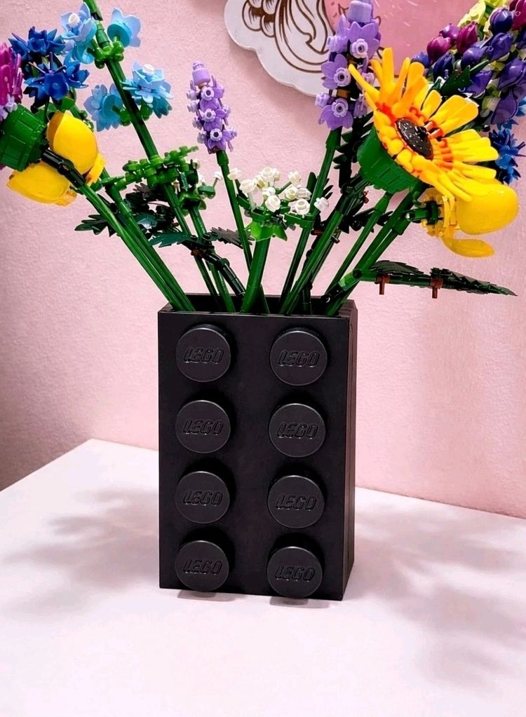 Black Vase For artificial flowers image 1