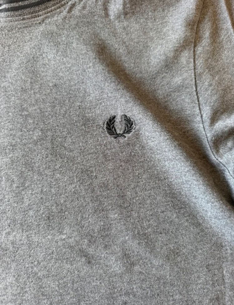 Immagine di Fred Perry Grey T-Shirt 3