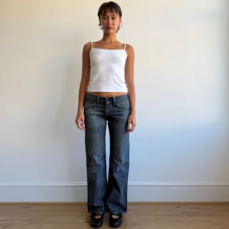 Levi’s cinch back star jeans - Size 29x32 image 1