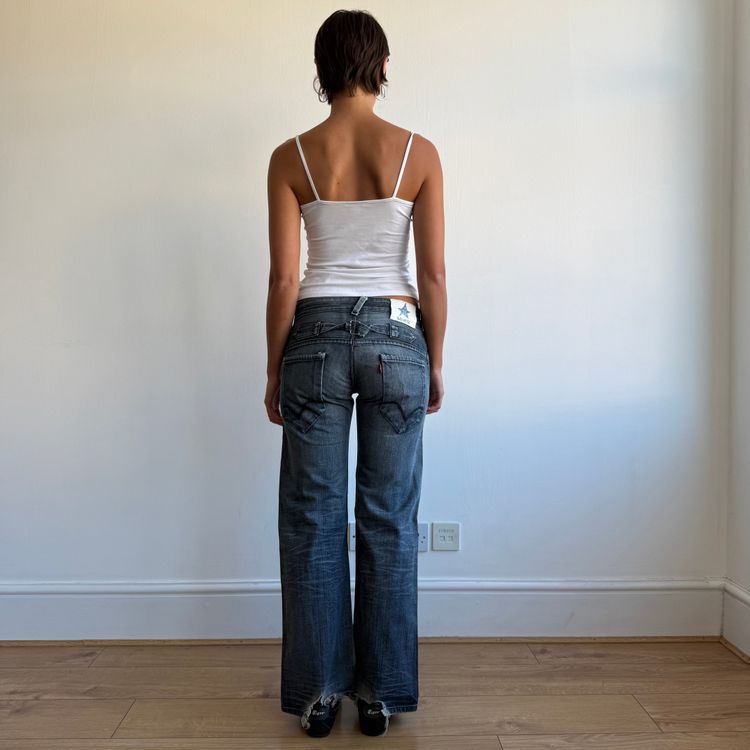 Levi’s cinch back star jeans - Size 29x32 image 7