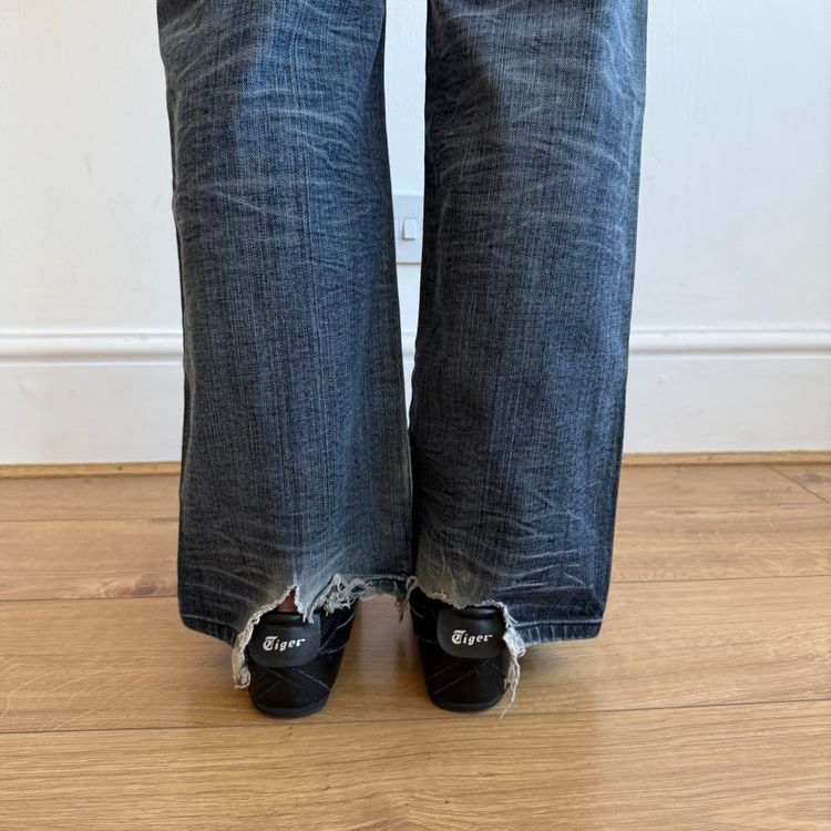 Levi’s cinch back star jeans - Size 29x32 image 14