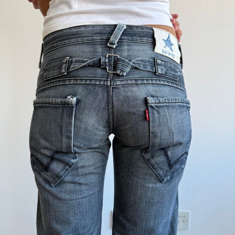 Levi’s cinch back star jeans - Size 29x32 image 6