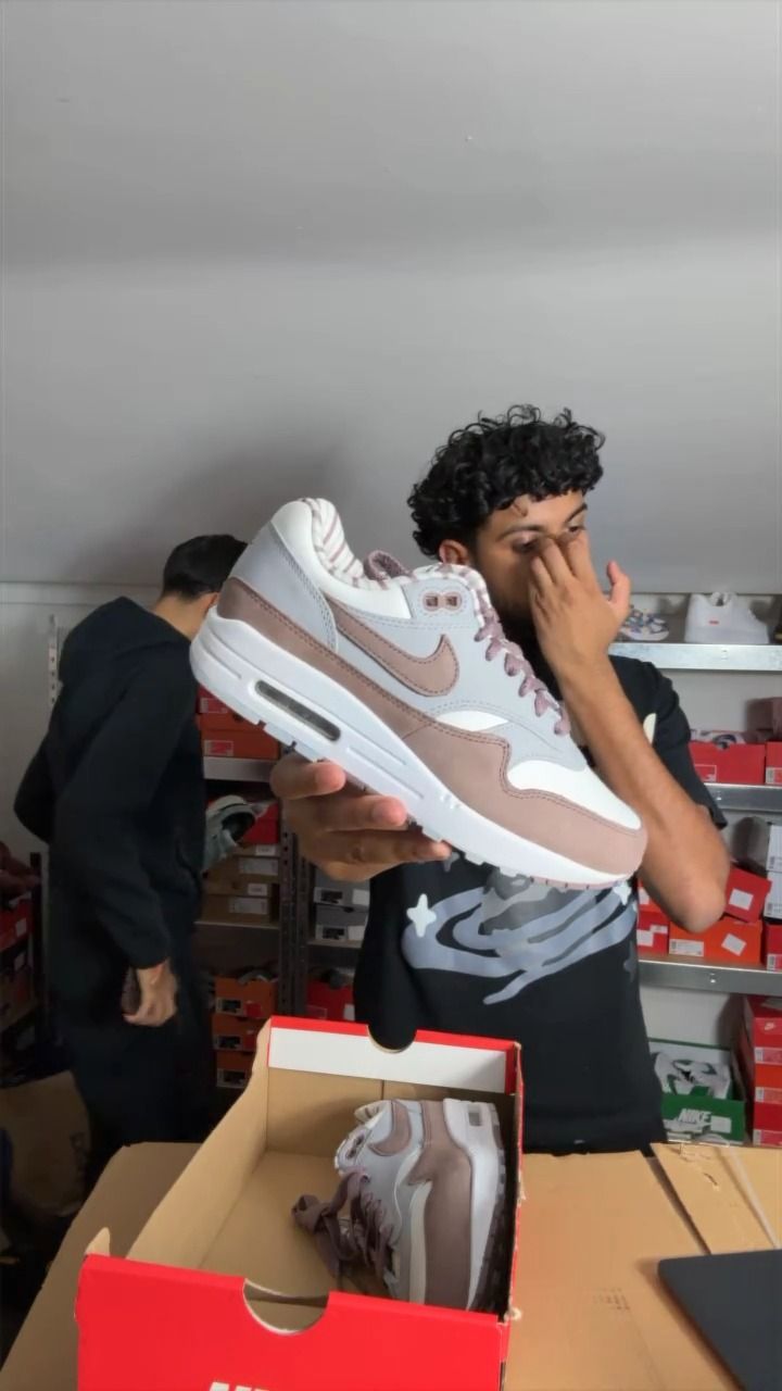 Other air max 1 product image