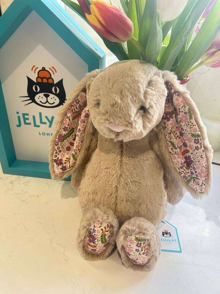 Jellycat Blossom Beige Bunny Petal medium BNWT