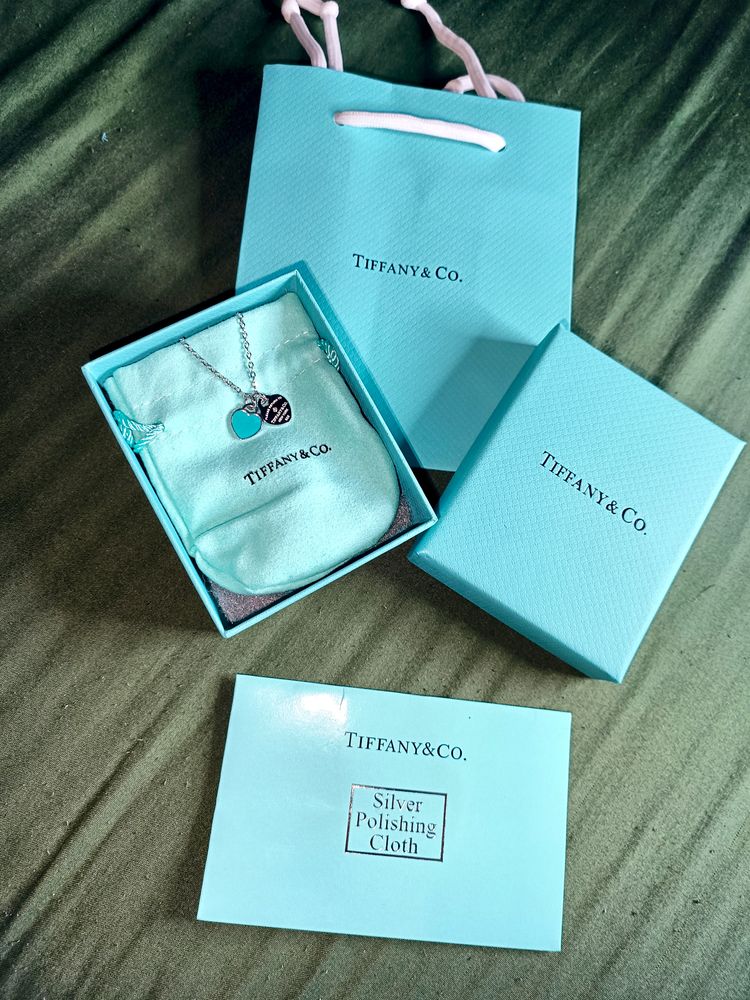Tiffany & Co. Necklace With Heart Pendants image 7