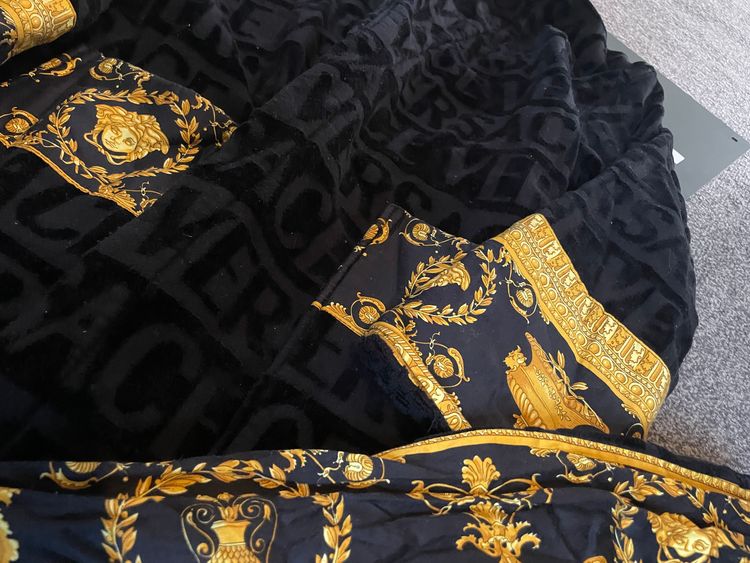 Versace Robe 4