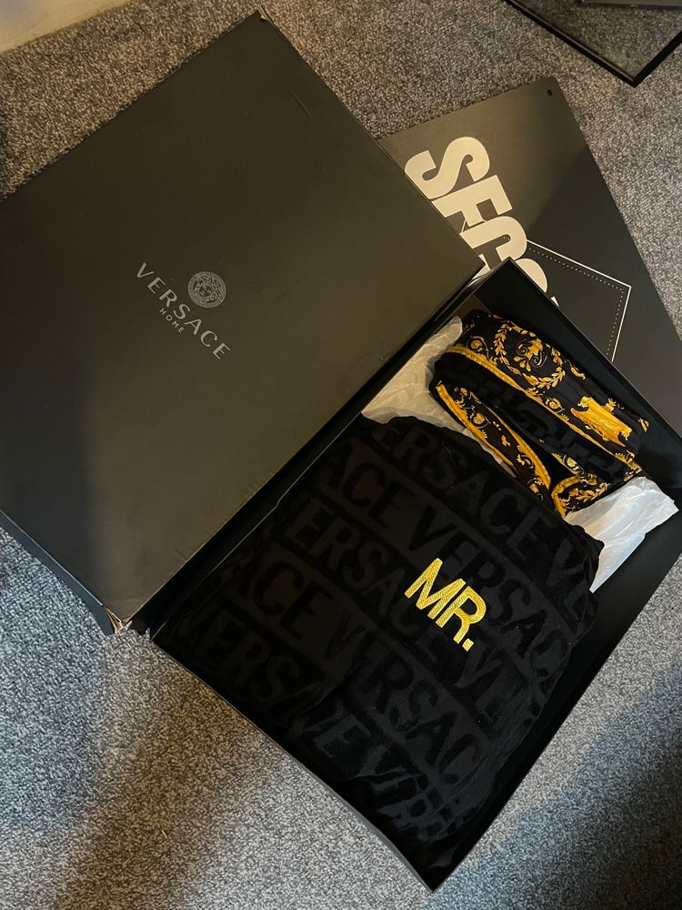 Versace Robe 2
