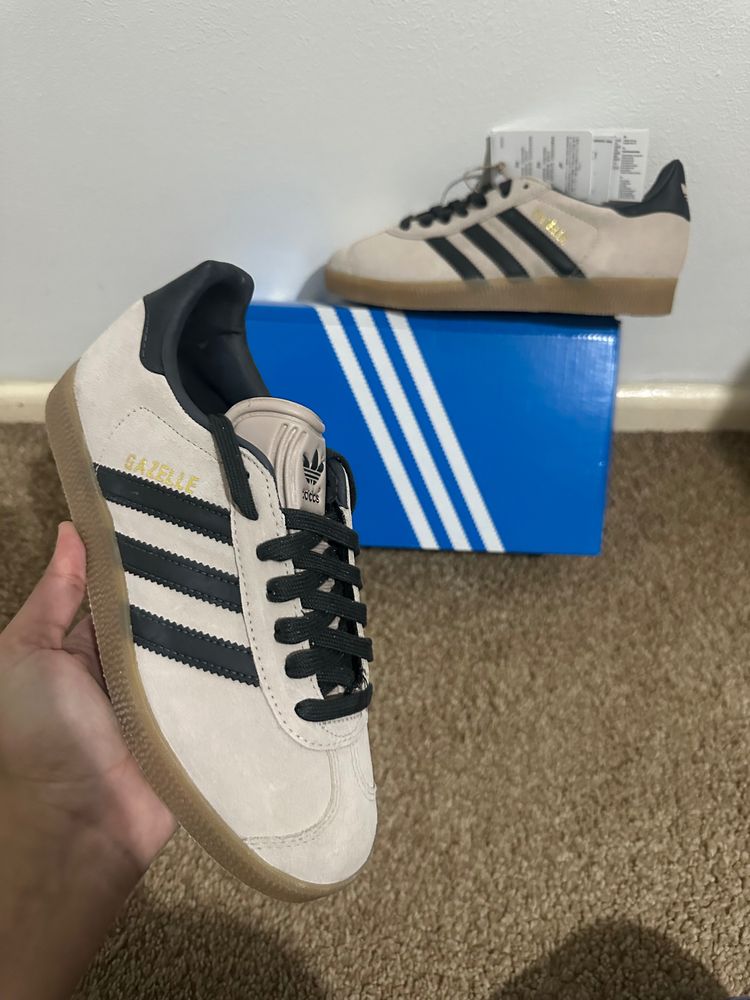 Adidas Originals Adidas Beige And Black Sneakers uk3 product image