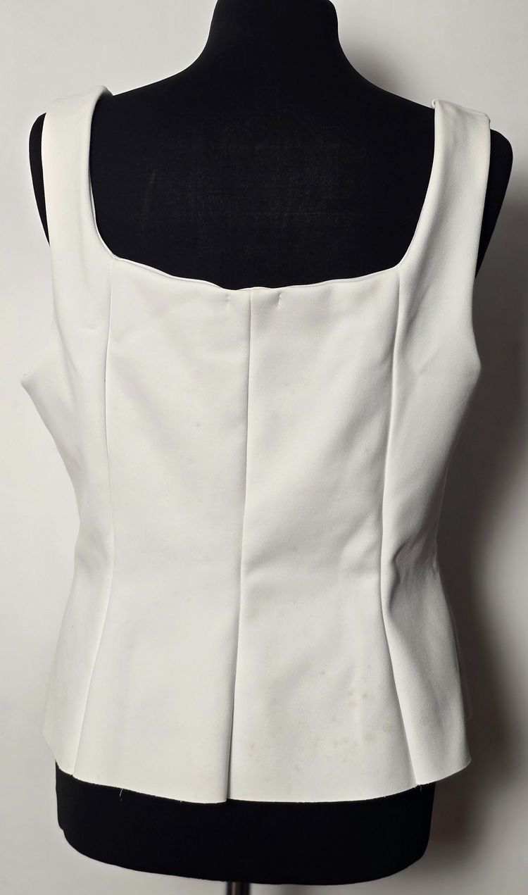 Immagine di Boohoo White Sleeveless Top 2