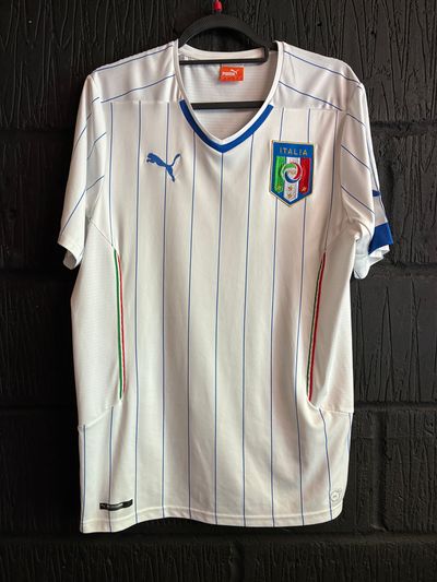 Italy 2014 Away Shirt - Large