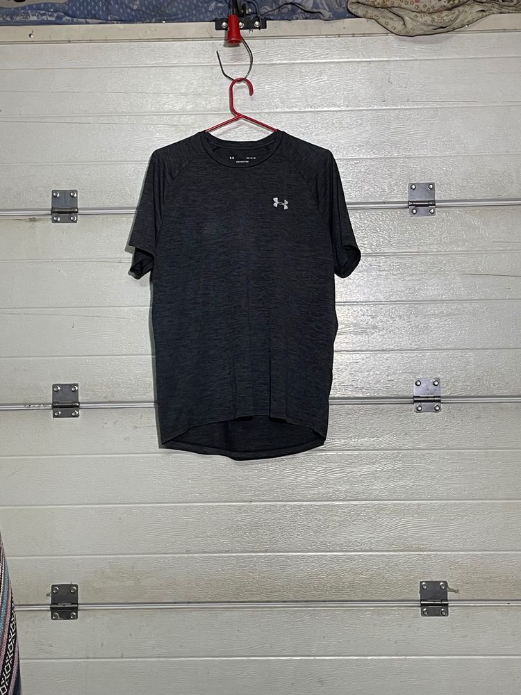 Under Armour Under Armour Black Short Sleeve T-Shirt product image