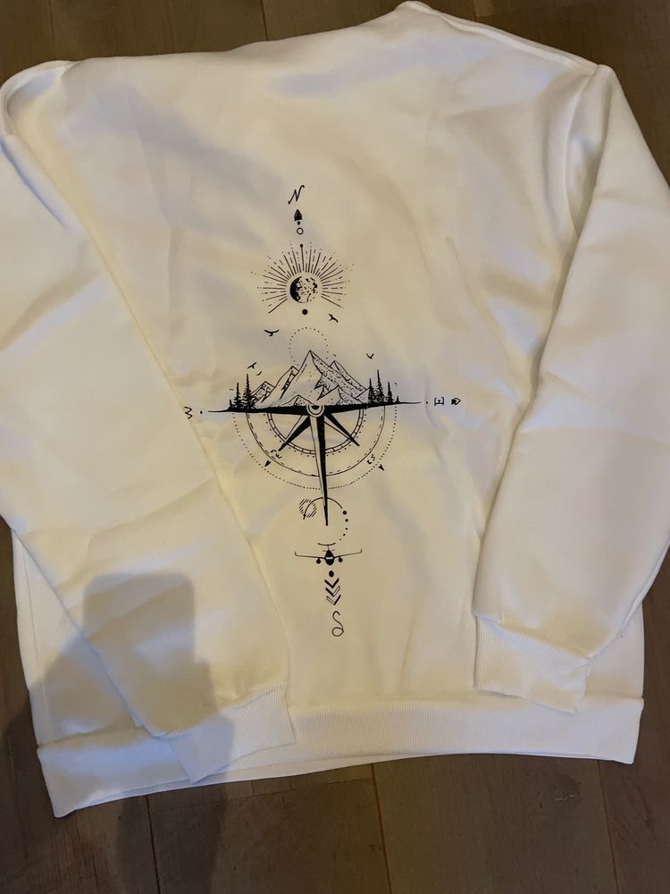 White Sweatshirt With Compass And Mountain Design