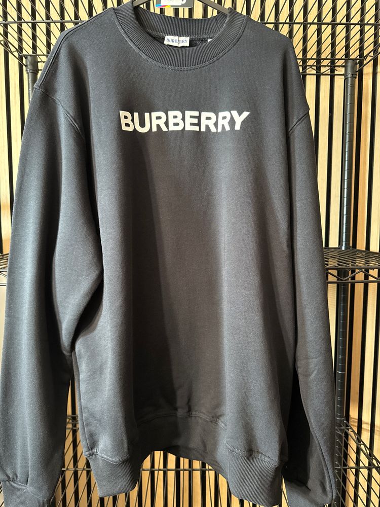 U43 Burberry Black Sweatshirt Brand New