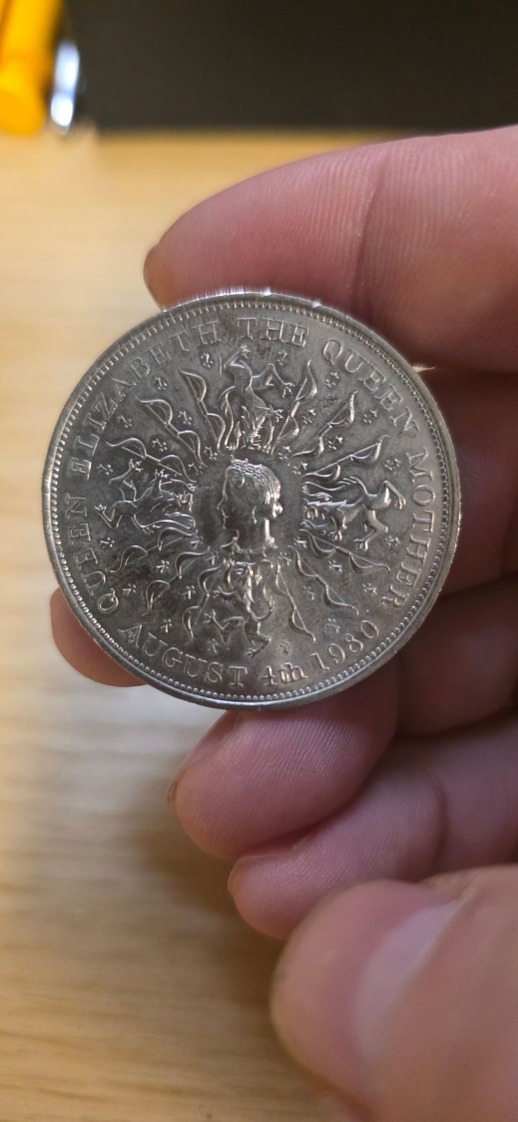 Immagine di £3). Commemorative Coin Royal mint 1980 4