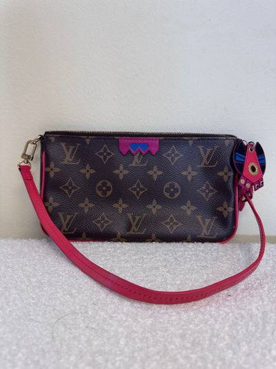 Louis Vuitton Monogram Totem Pochette Accessoires NM