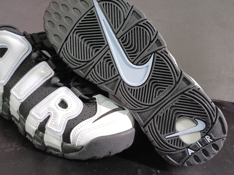 Nike Air More Uptempo sneakers image 3