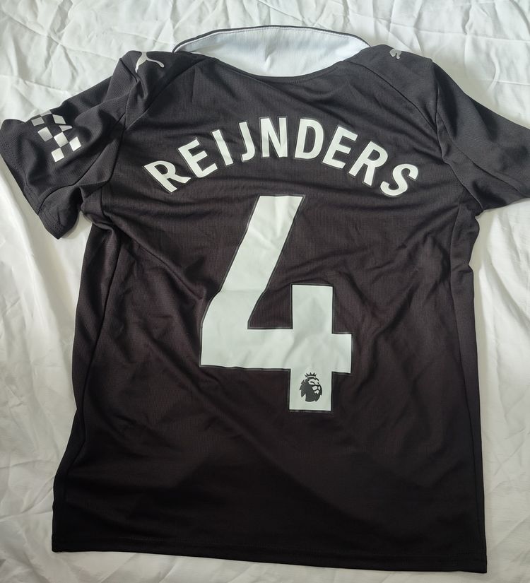 Lot43 14 AGE Manchester City REIJNDERS Football Jersey image 3