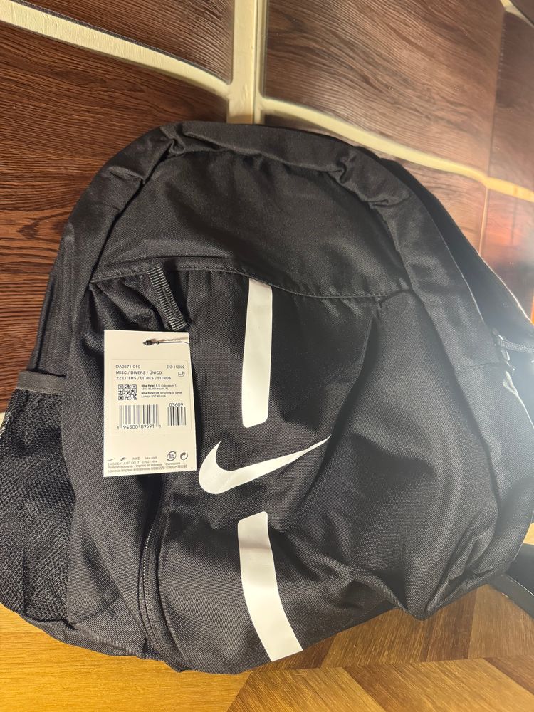 Nike Black Backpack line 