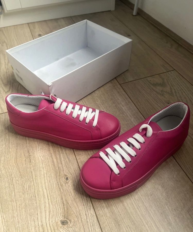 Toscablu sneakers 150+ retail