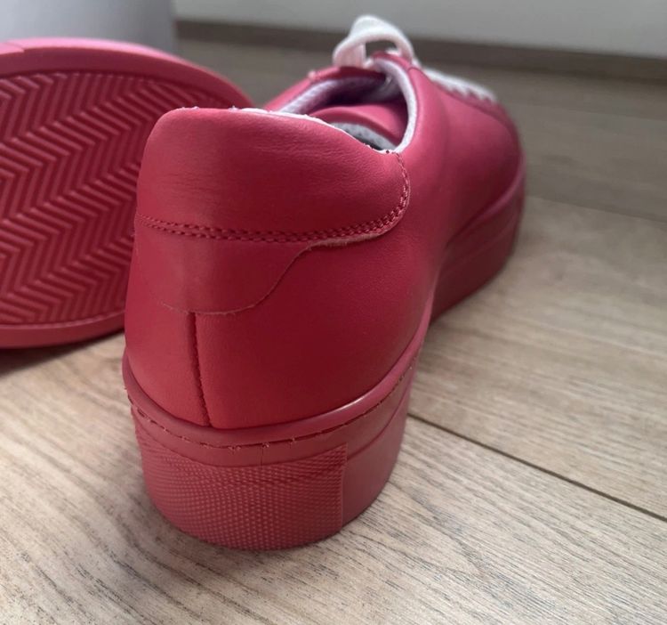 Toscablu sneakers 150+ retail 4