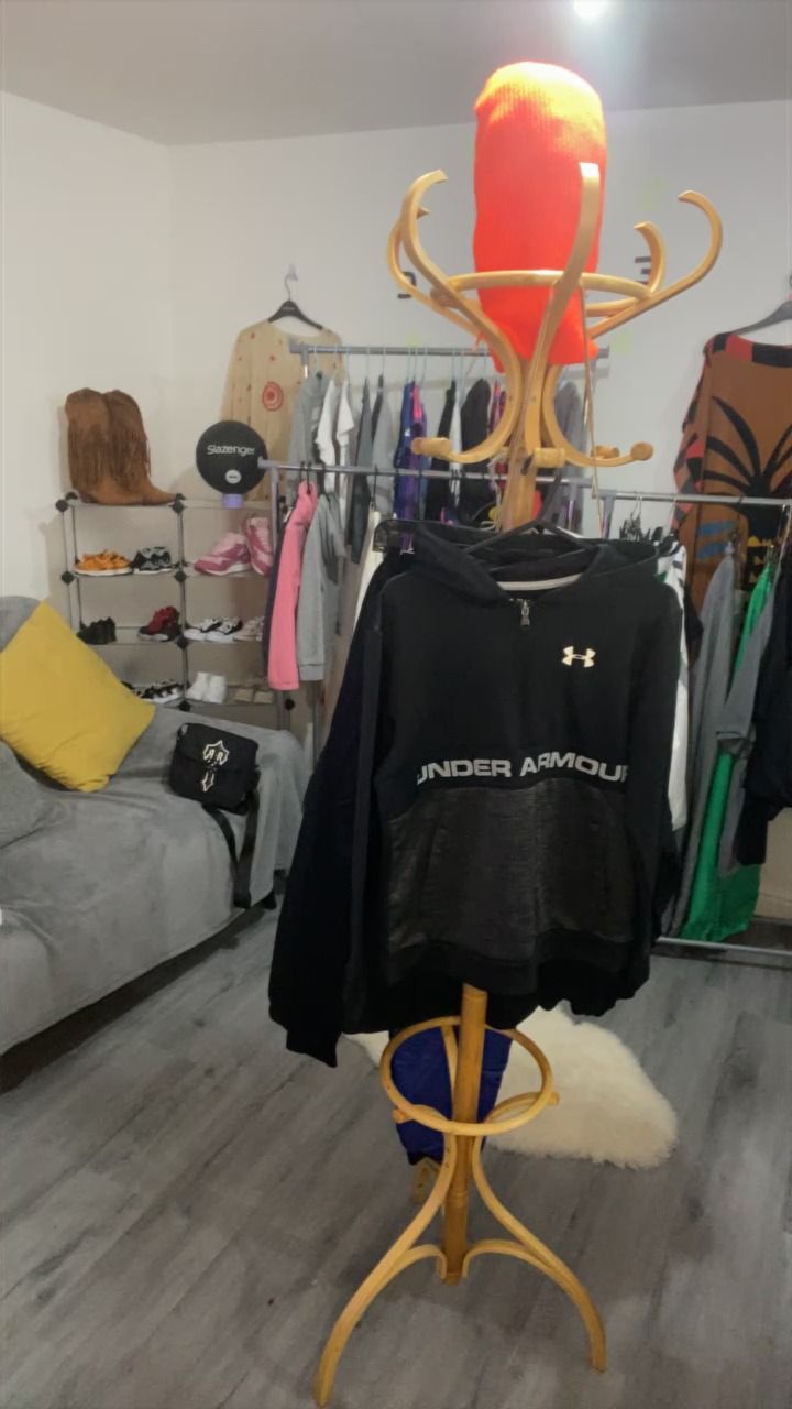 Under Armour UNDER ARMOUR TEE SIZE YOUTHH XL PRELOVED product image
