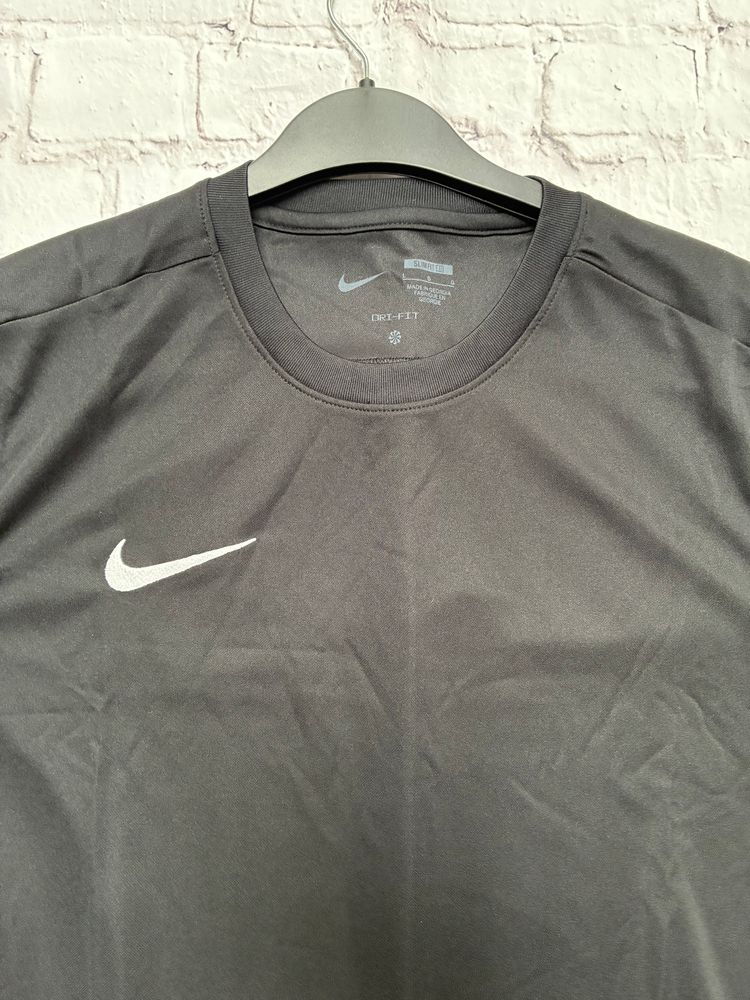 Immagine di Nike Black Short Sleeve T-Shirt 2