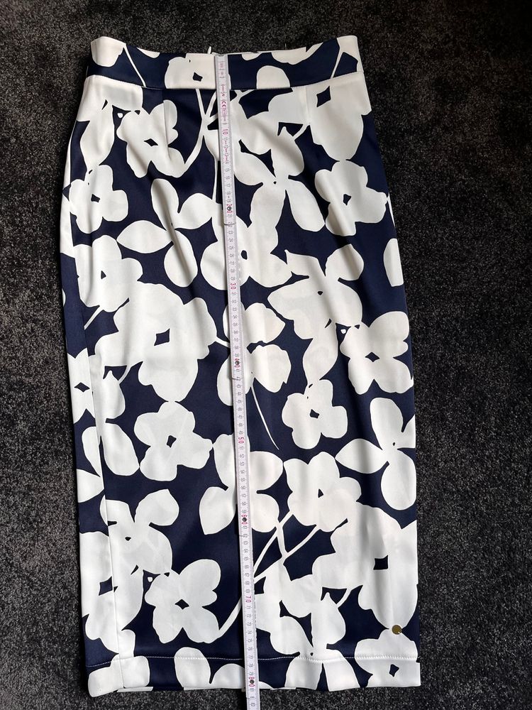 Black And White Floral Skirt 3