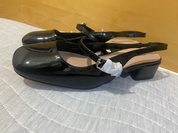 Yours Black pantent slingback shoes– Size 5 – BNWT image 4